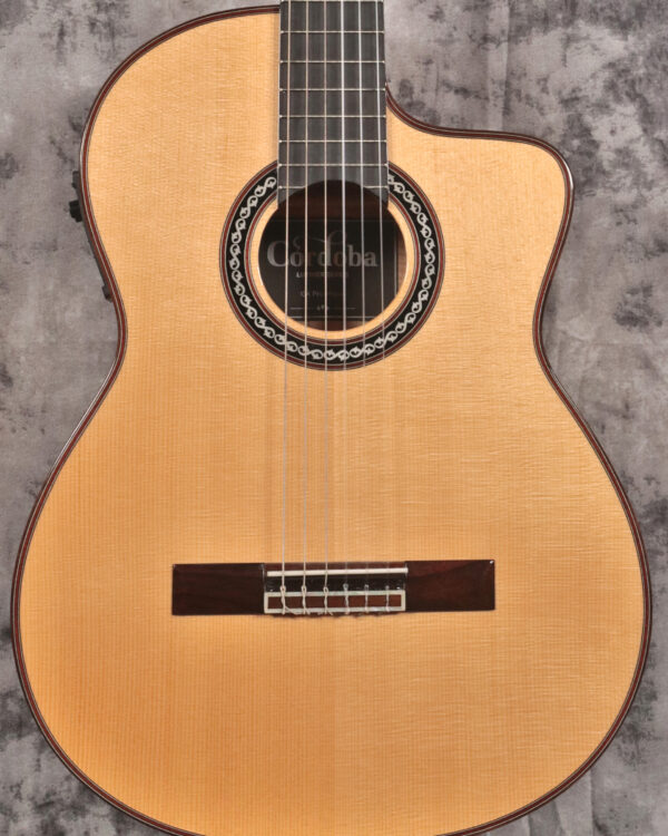 Used Cordoba GK Pro