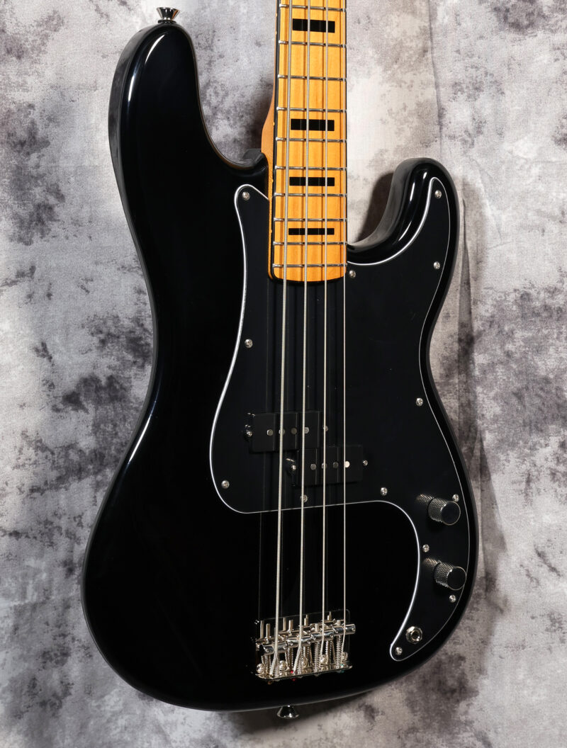 Squier Classic Vibe '70s Precision Bass - Image 2