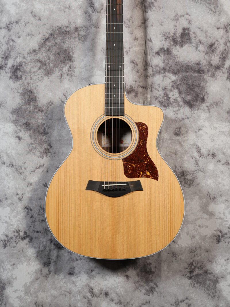 Taylor 214ce