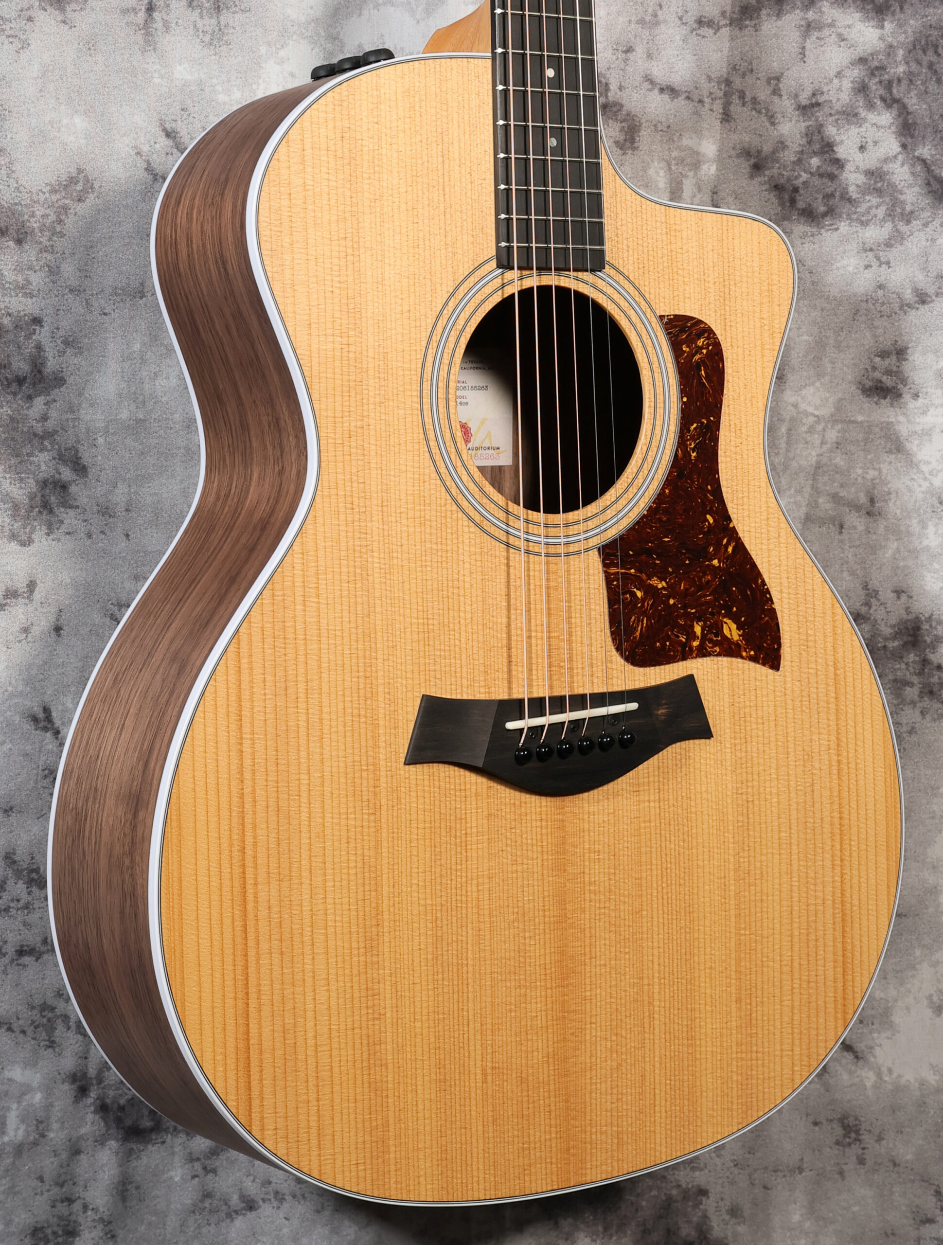 Taylor 214ce - Image 2