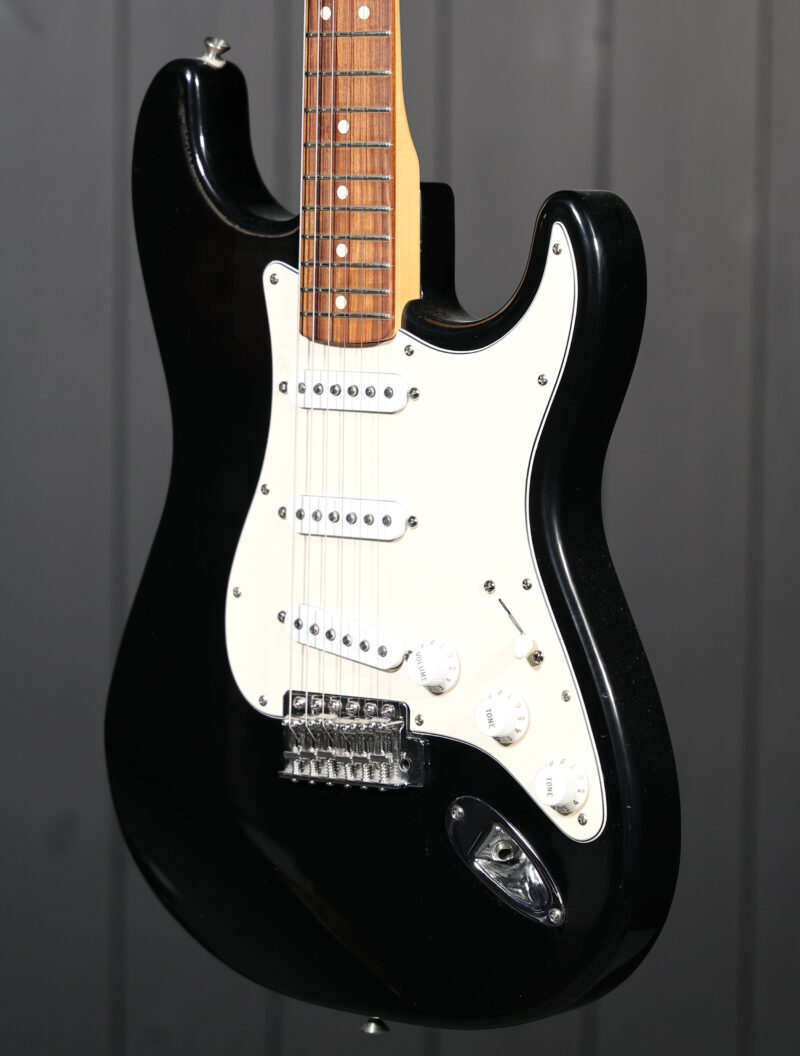 USED Fender 2002 Standard Stratocaster - Image 3