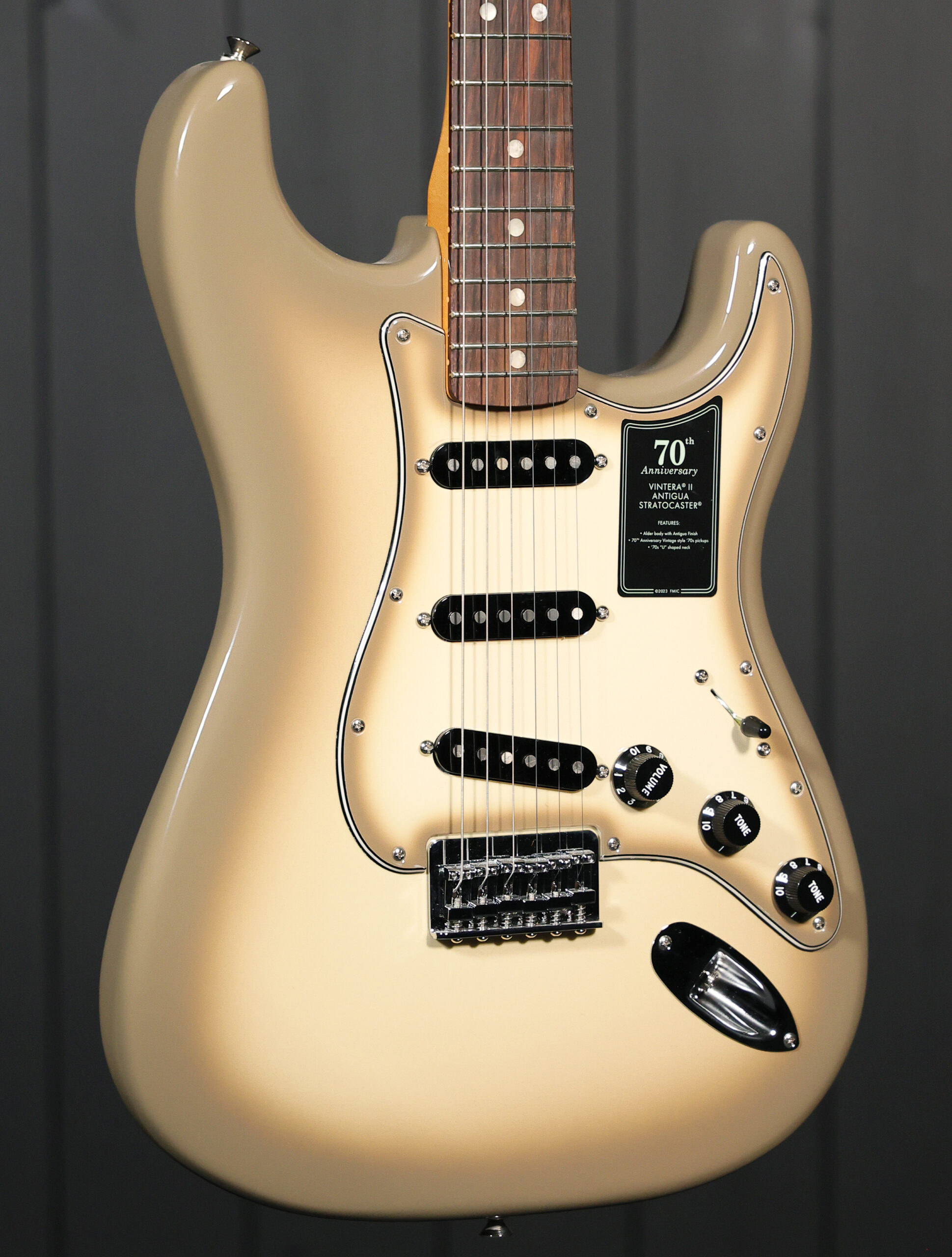 Fender 70th Anniversary Vintera® II Antigua Stratocaster® - Image 2