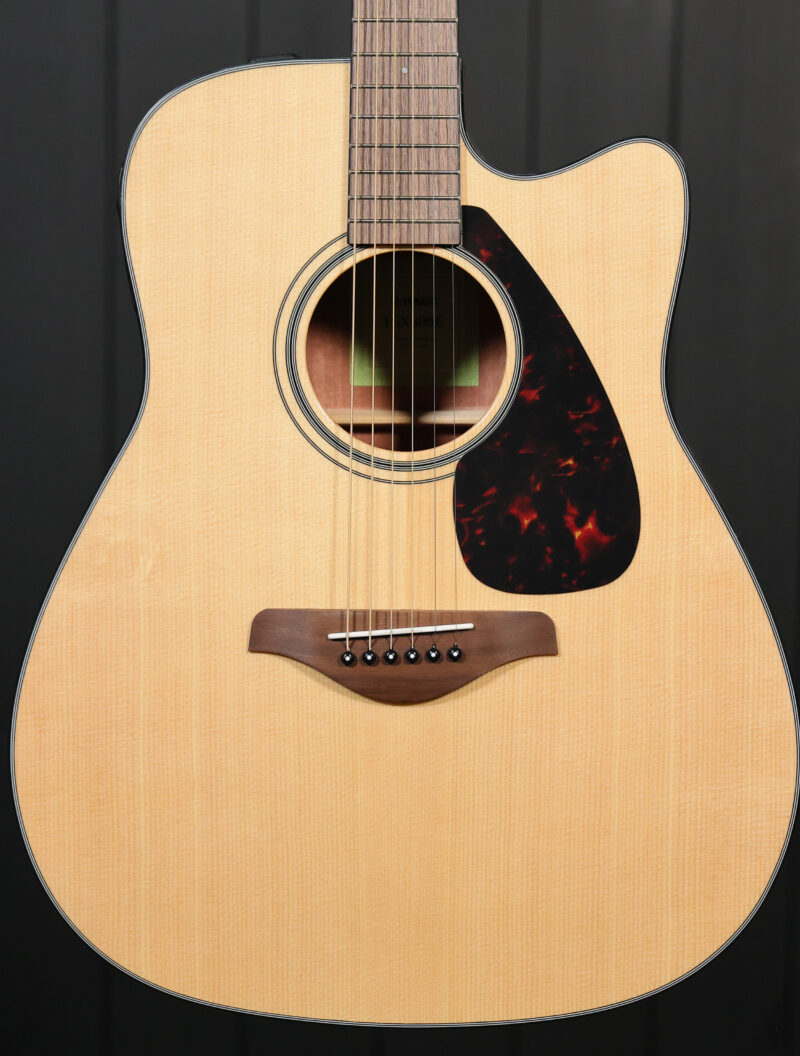 Yamaha FGX800C