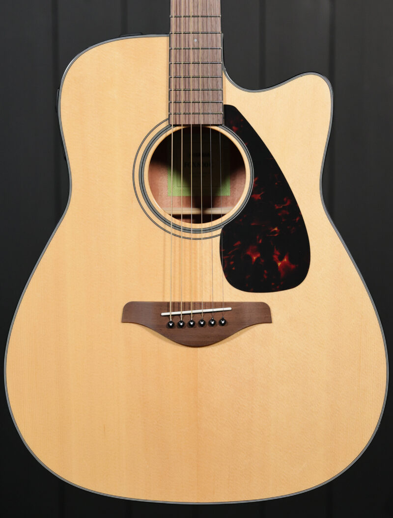 Yamaha FGX800C