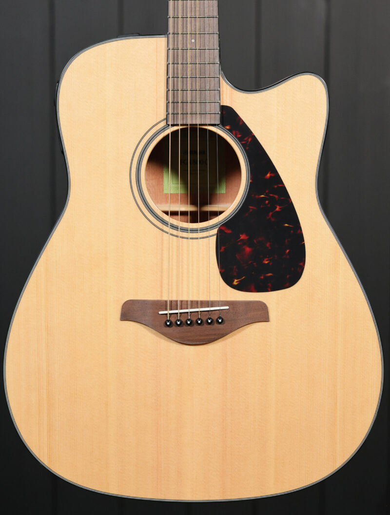 Yamaha FGX800C