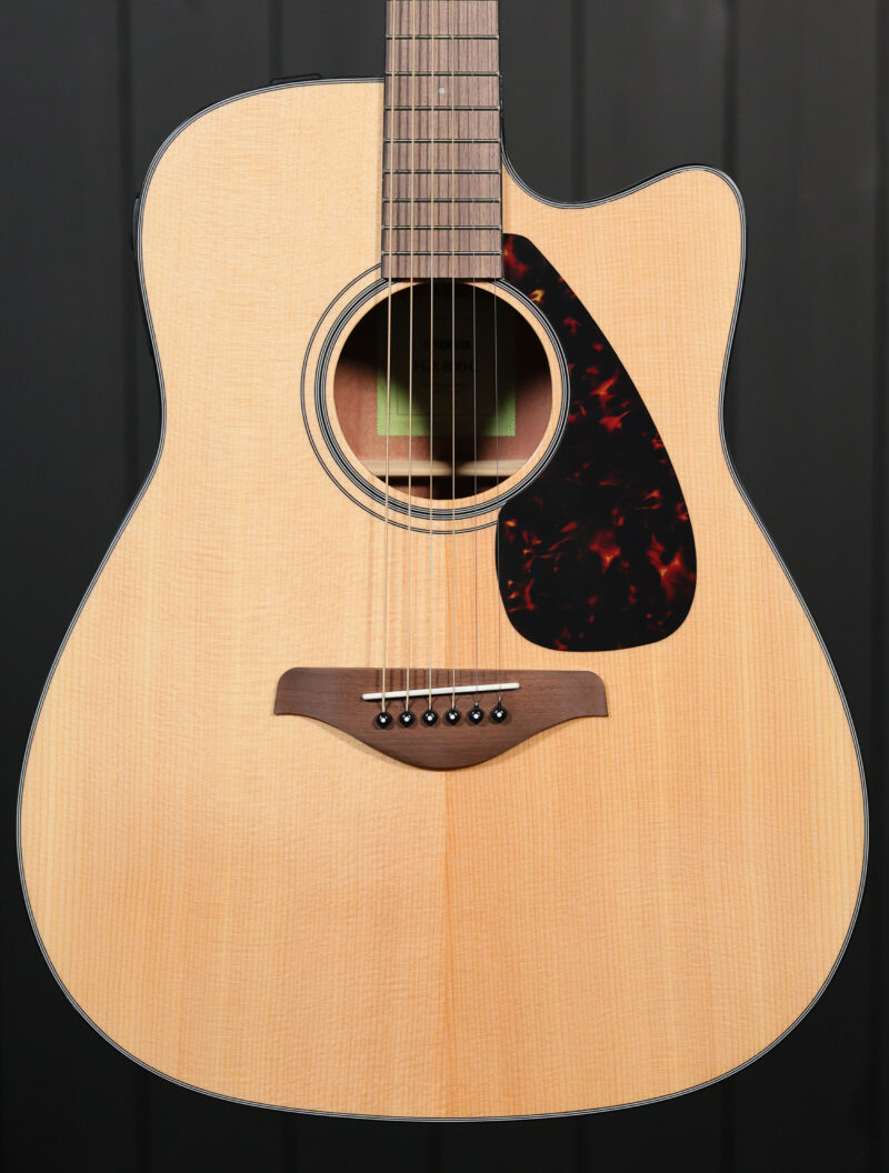 Yamaha FGX800C