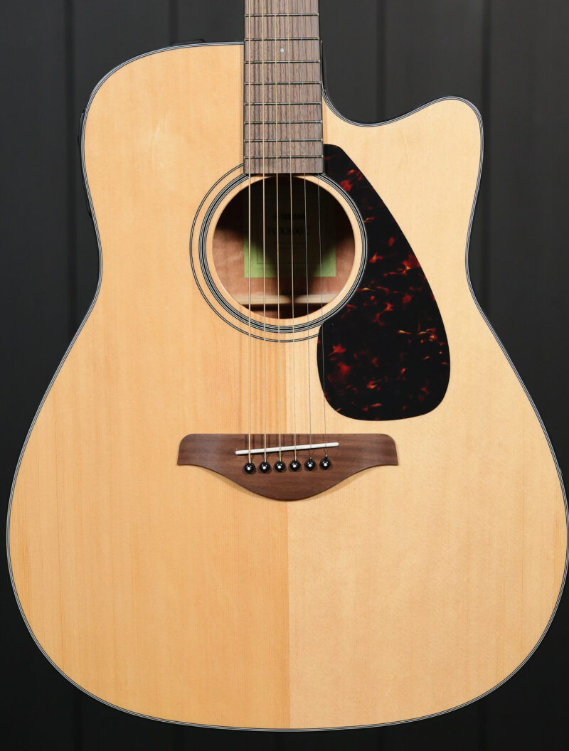 Yamaha FGX800C