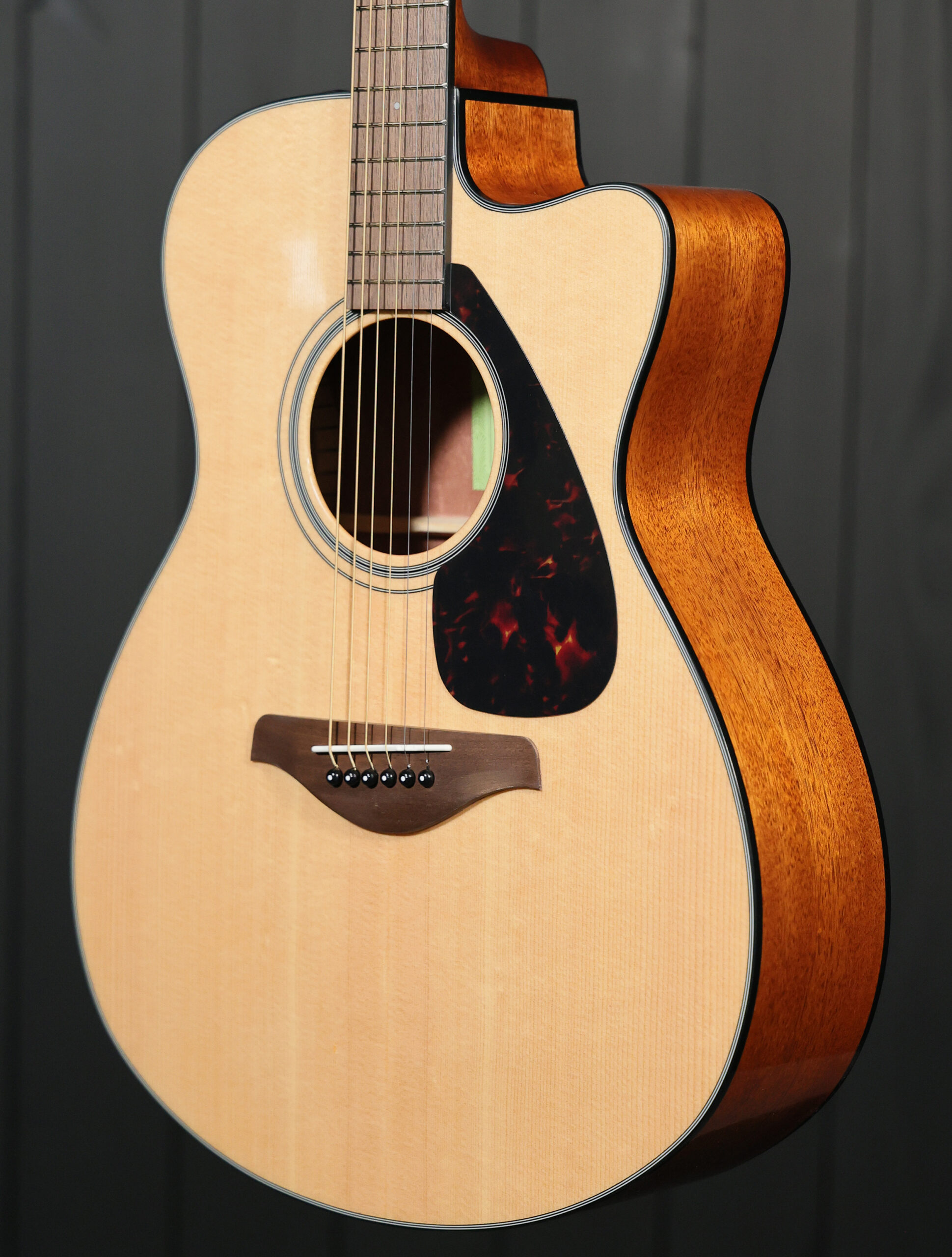 Yamaha FSX800C - Image 3
