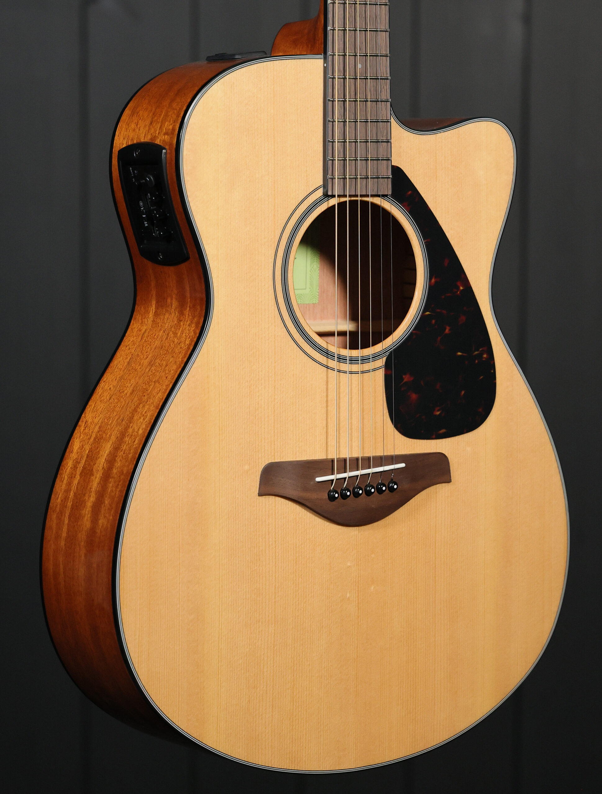 Yamaha FSX800C - Image 2
