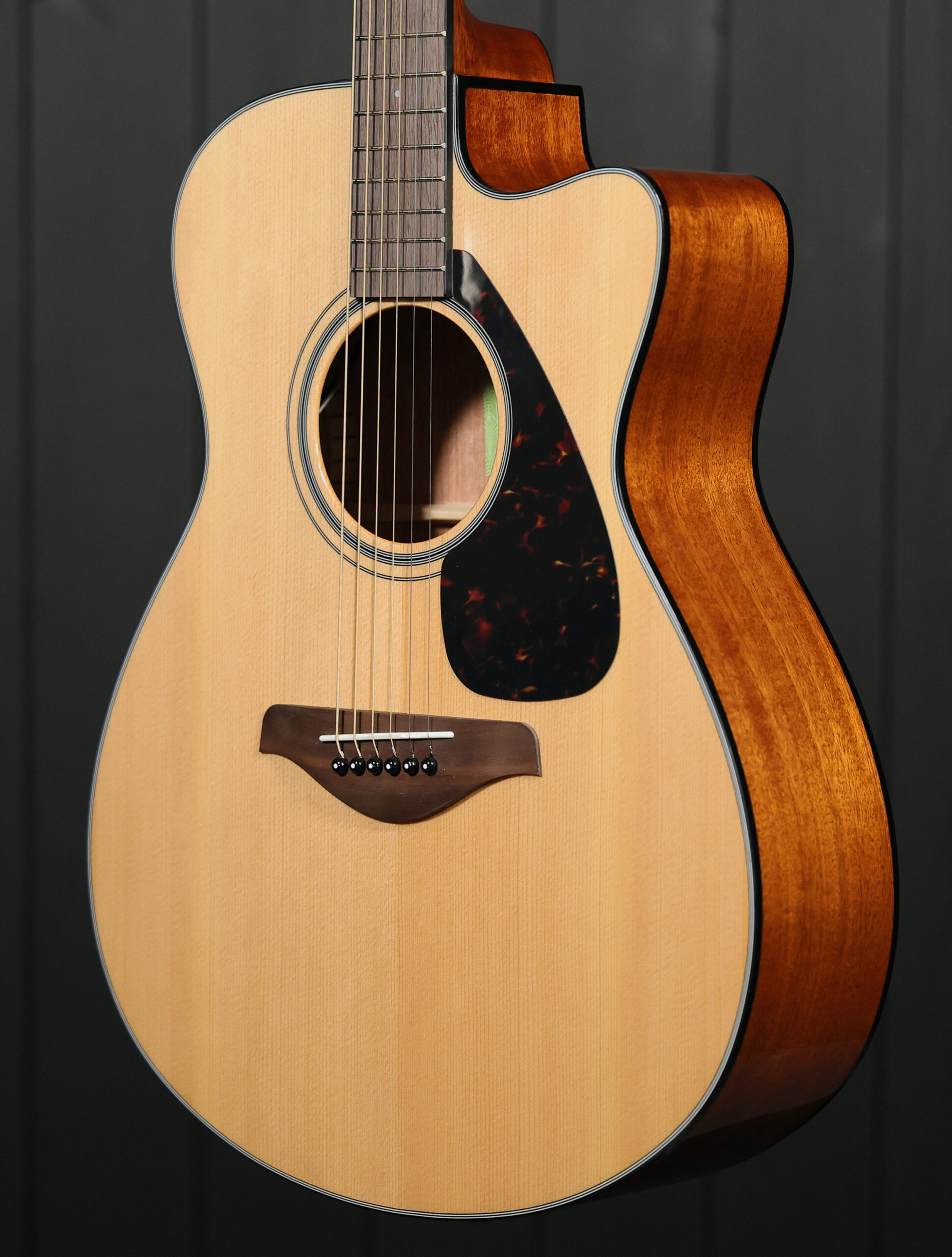 Yamaha FSX800C - Image 3