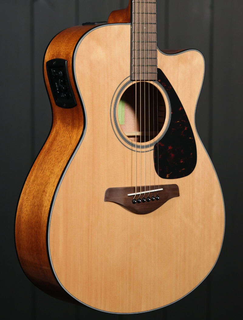 Yamaha FSX800C - Image 2
