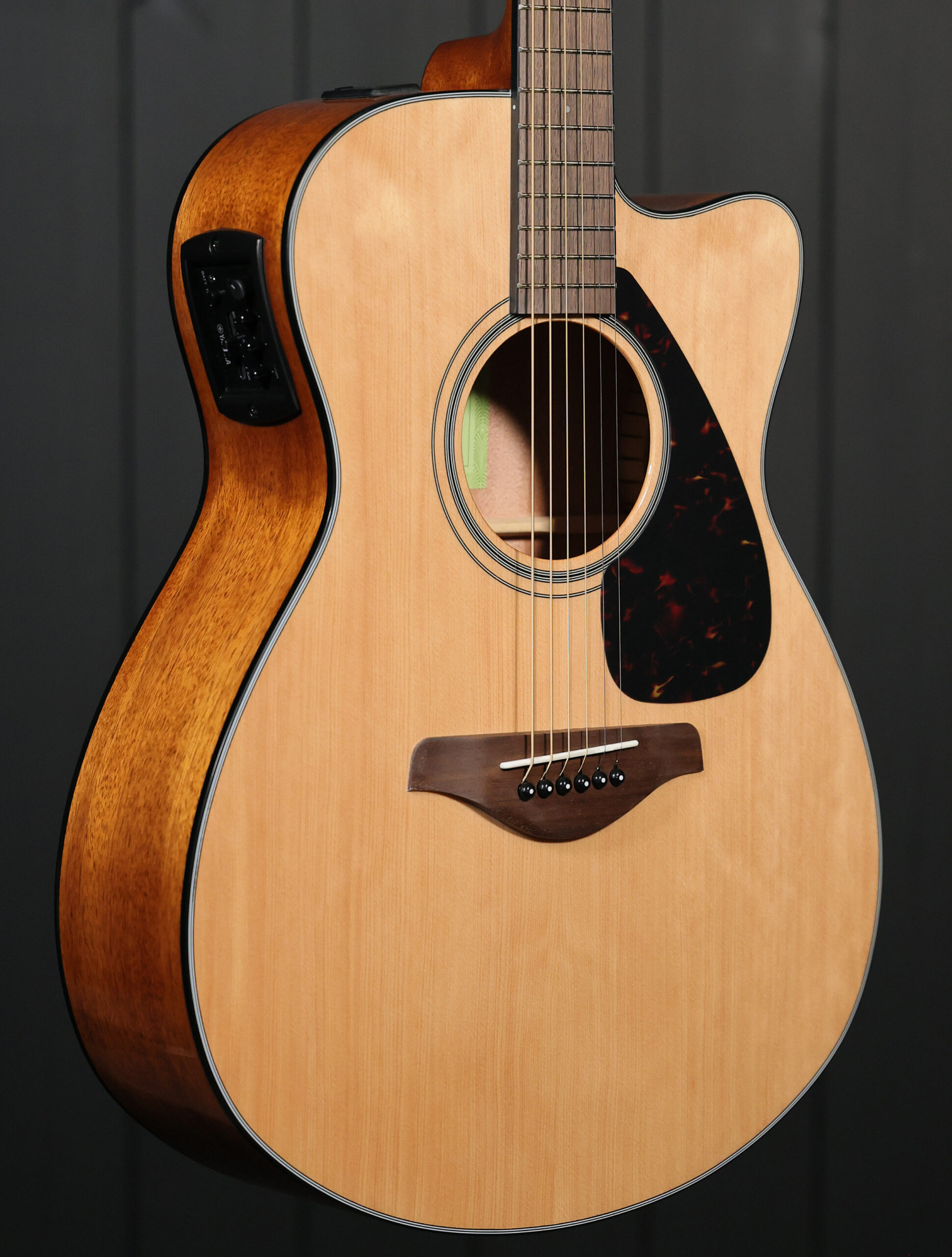 Yamaha FSX800C - Image 2