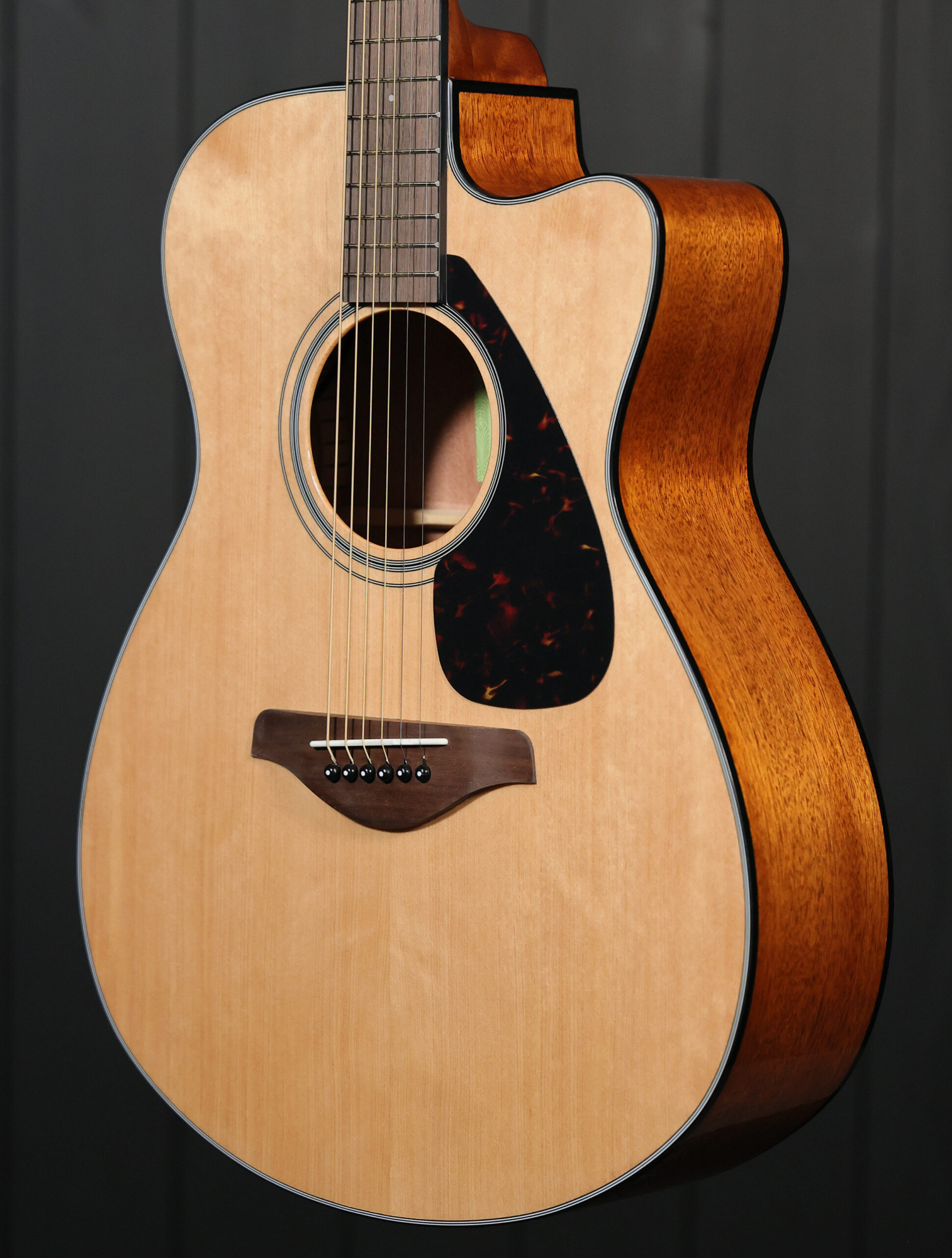 Yamaha FSX800C - Image 3