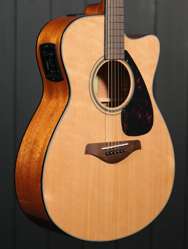 Yamaha FSX800C - Image 2