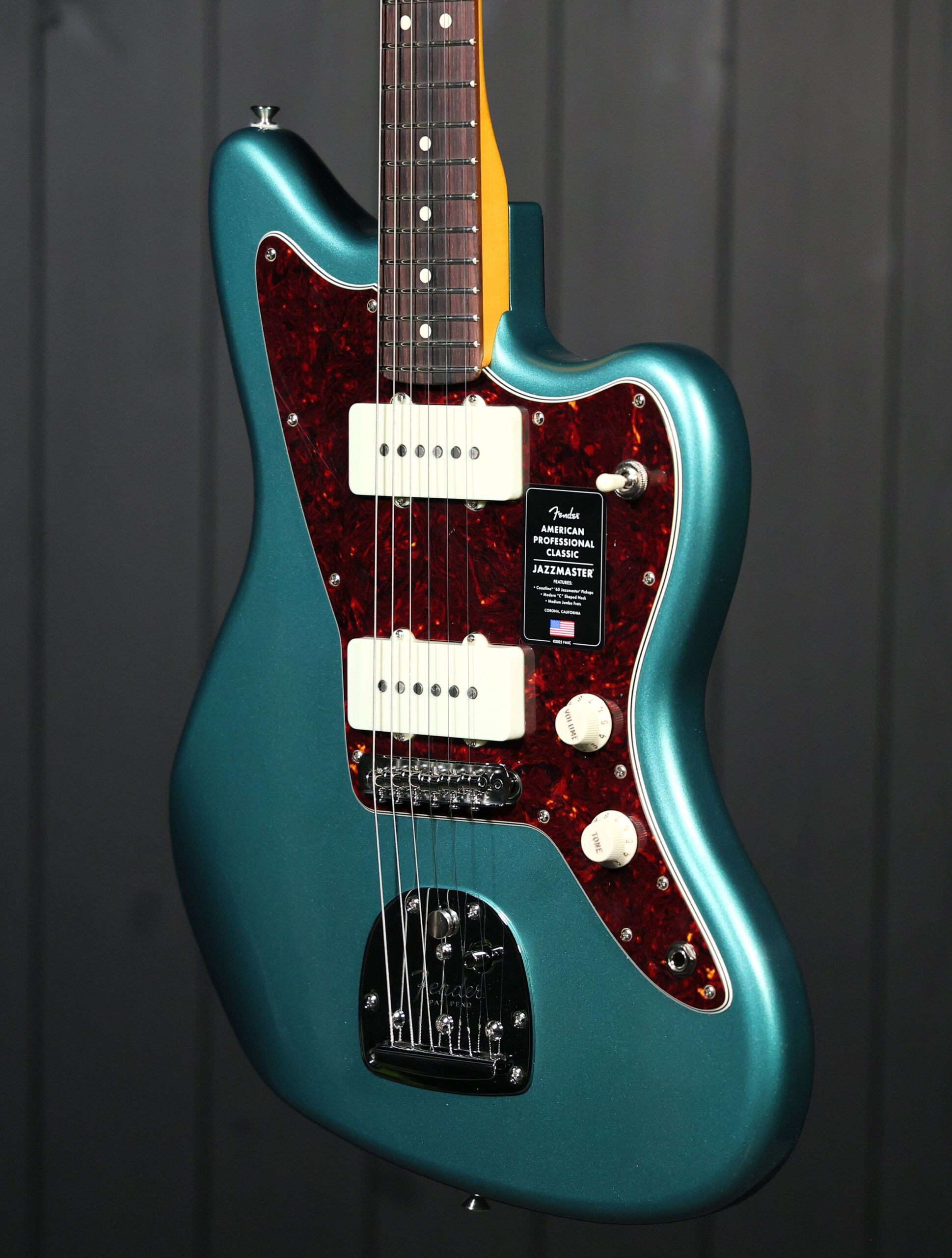 Fender American Professional Classic Jazzmaster® - Image 3