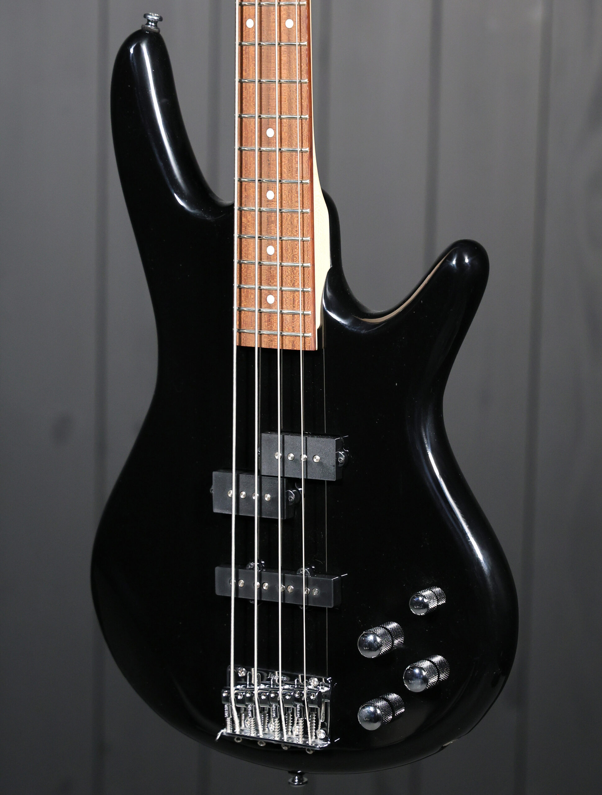 Ibanez GSR200 - Image 3
