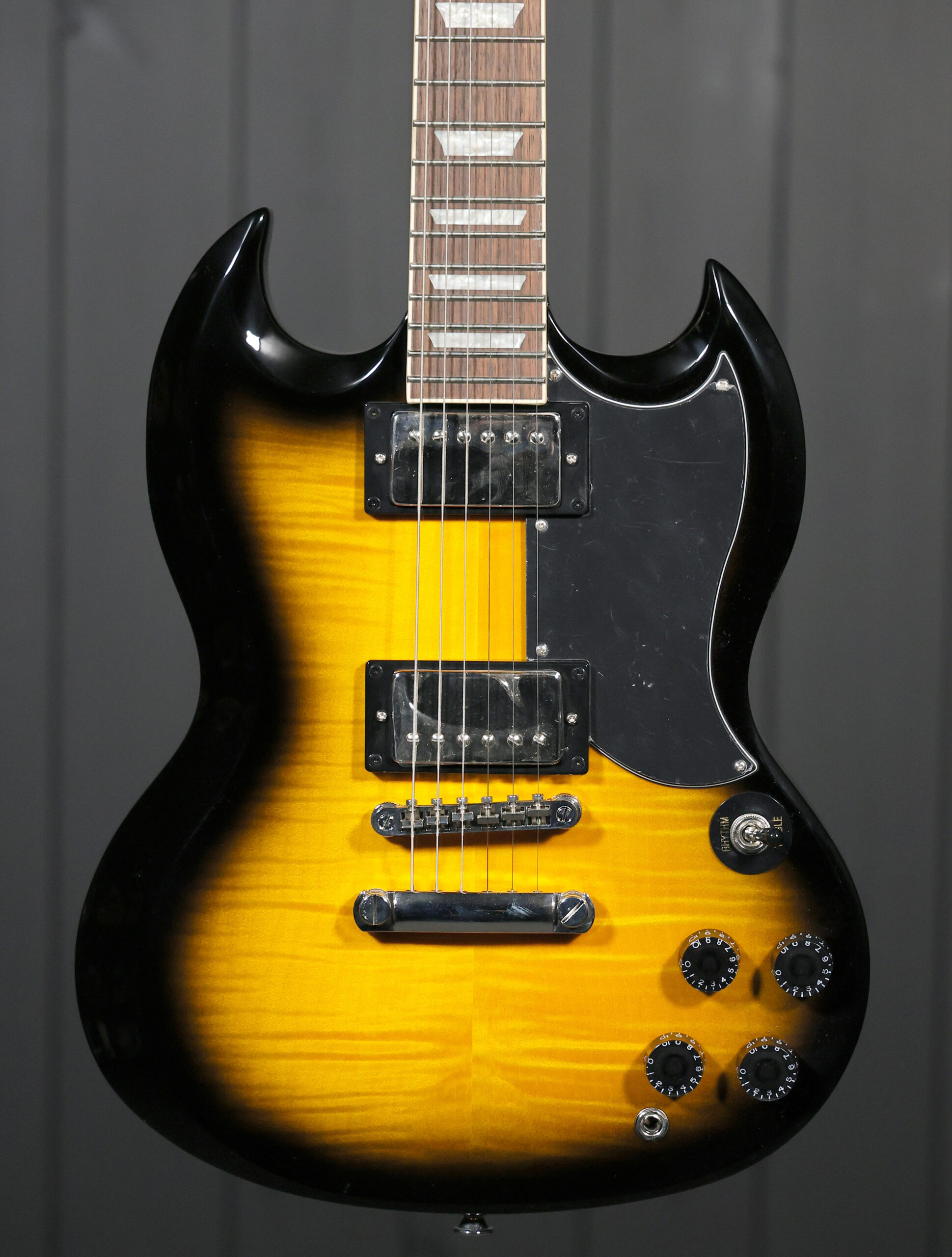 Epiphone SG Tribute Plus