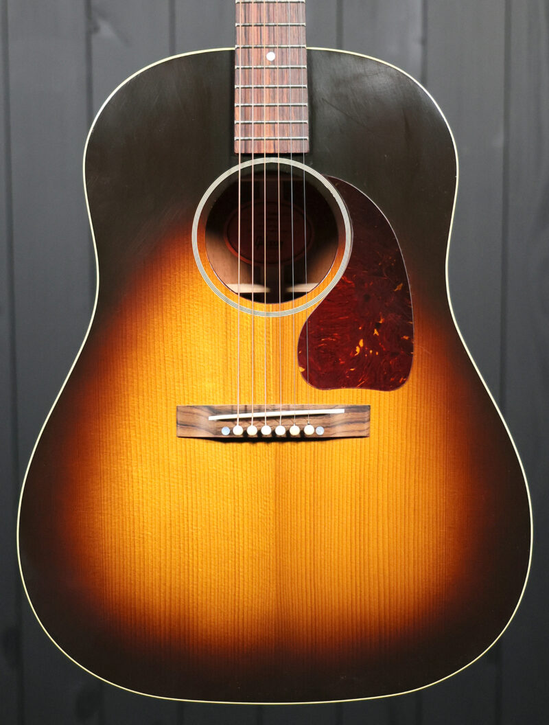 Gibson 1942 Banner J-45 Reissue
