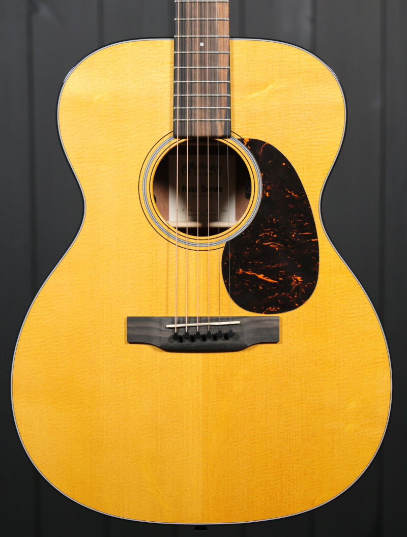 Martin 000-12E Retro