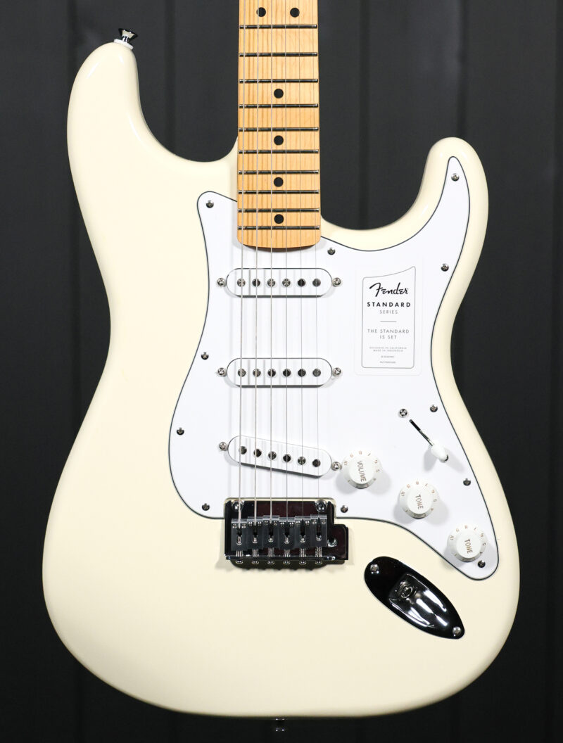Fender Standard Stratocaster®