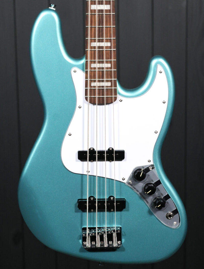 Squier Affinity Series® Active Jazz Bass®