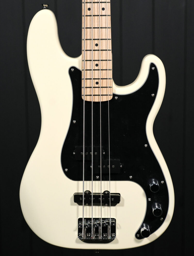 Squier Affinity Series® Precision Bass®
