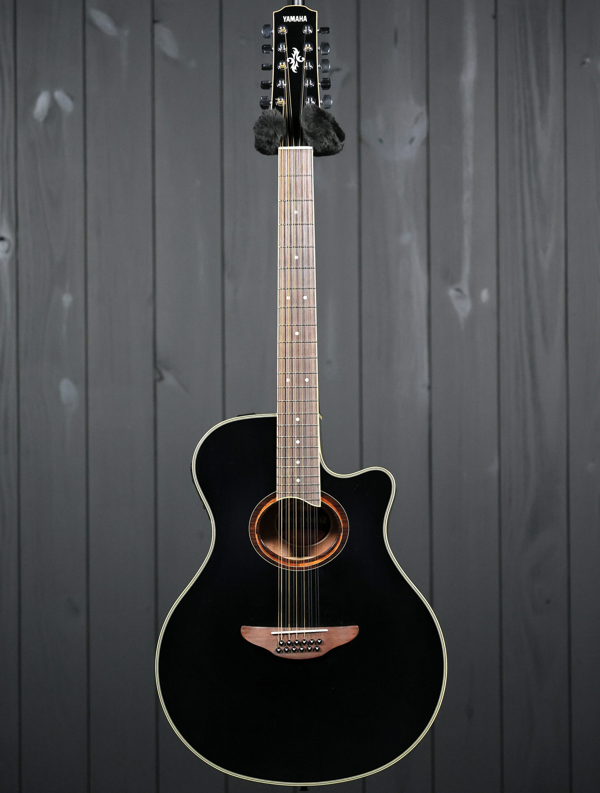 Yamaha APX700II-12 - Image 4