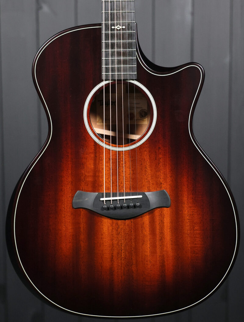 Taylor Next Generation Builder's Edition 324ce
