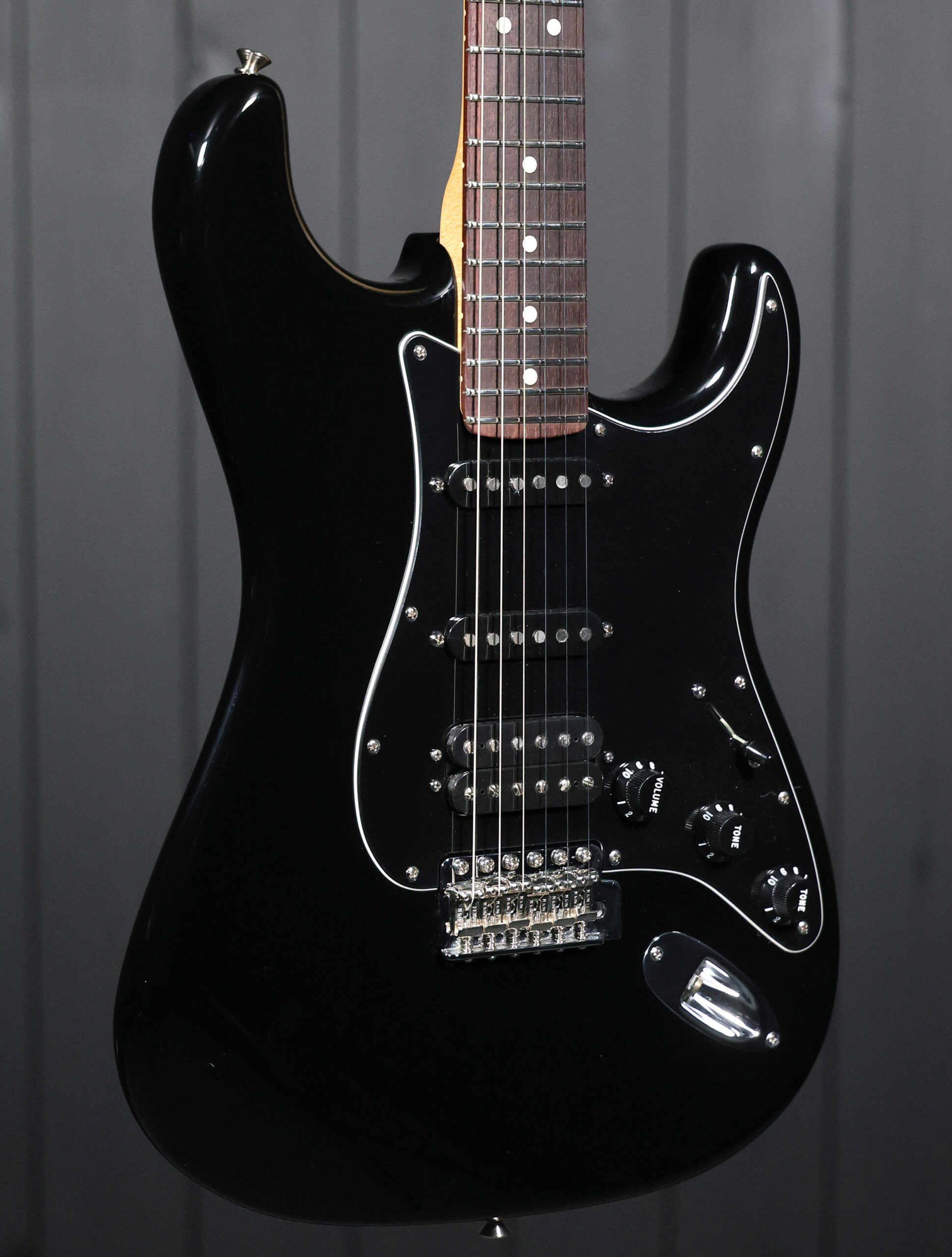 USED Fender American Special Stratocaster® HSS - Image 2