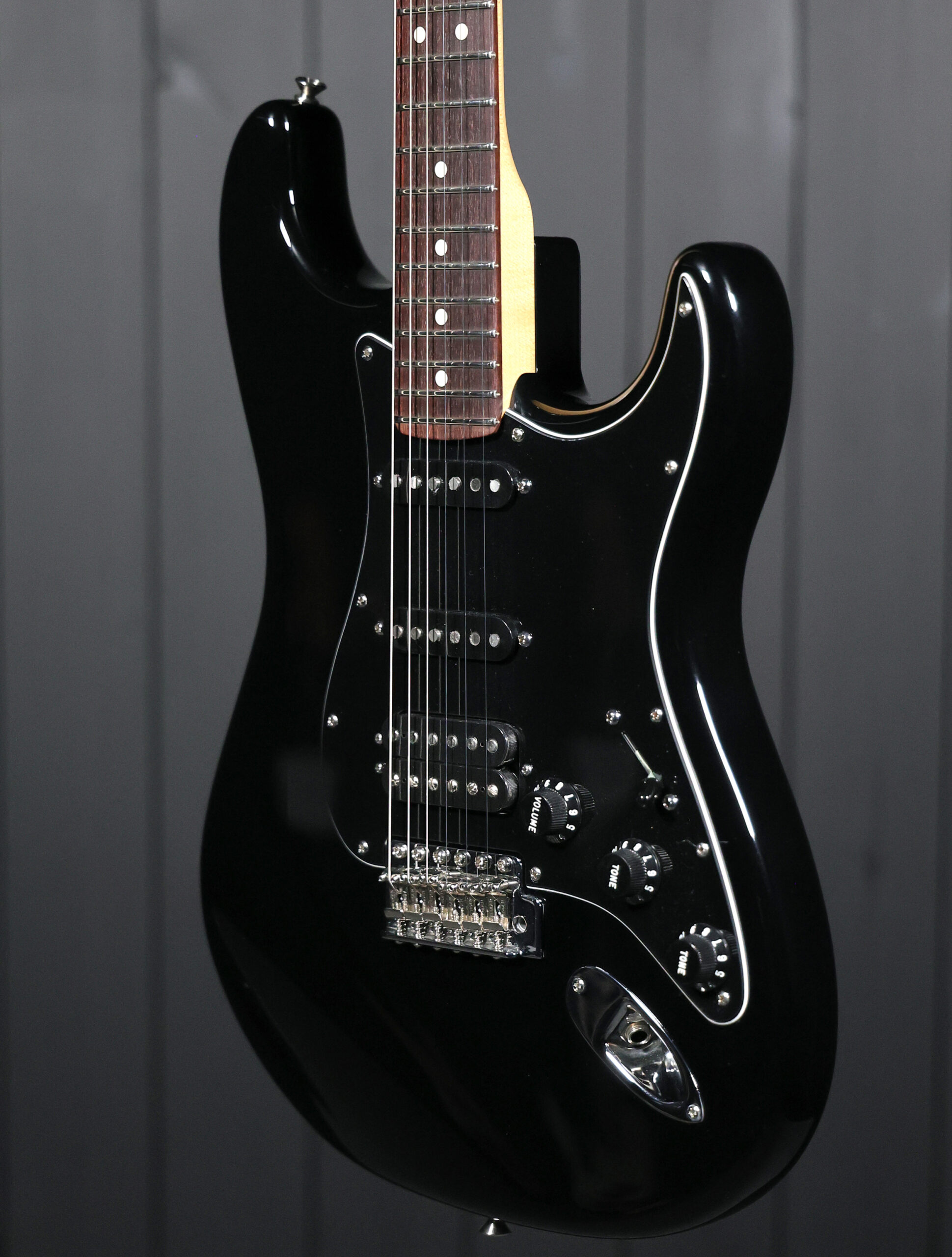 USED Fender American Special Stratocaster® HSS - Image 3