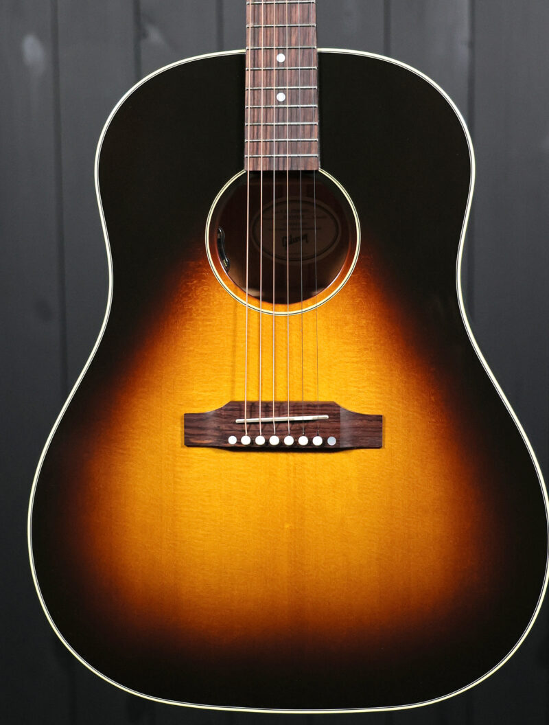 Gibson J-45 Standard