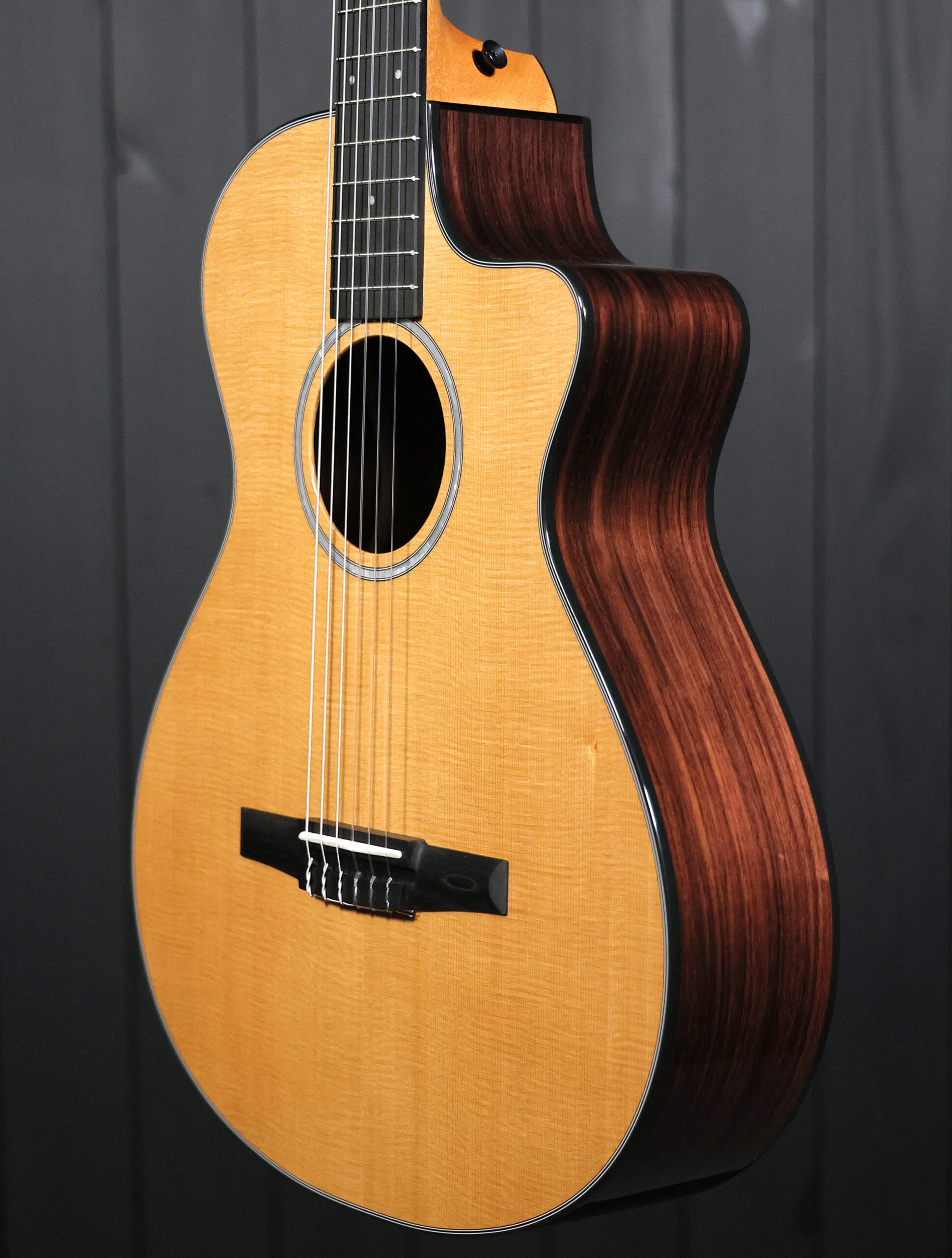 Taylor 212ce-N Plus - Image 3