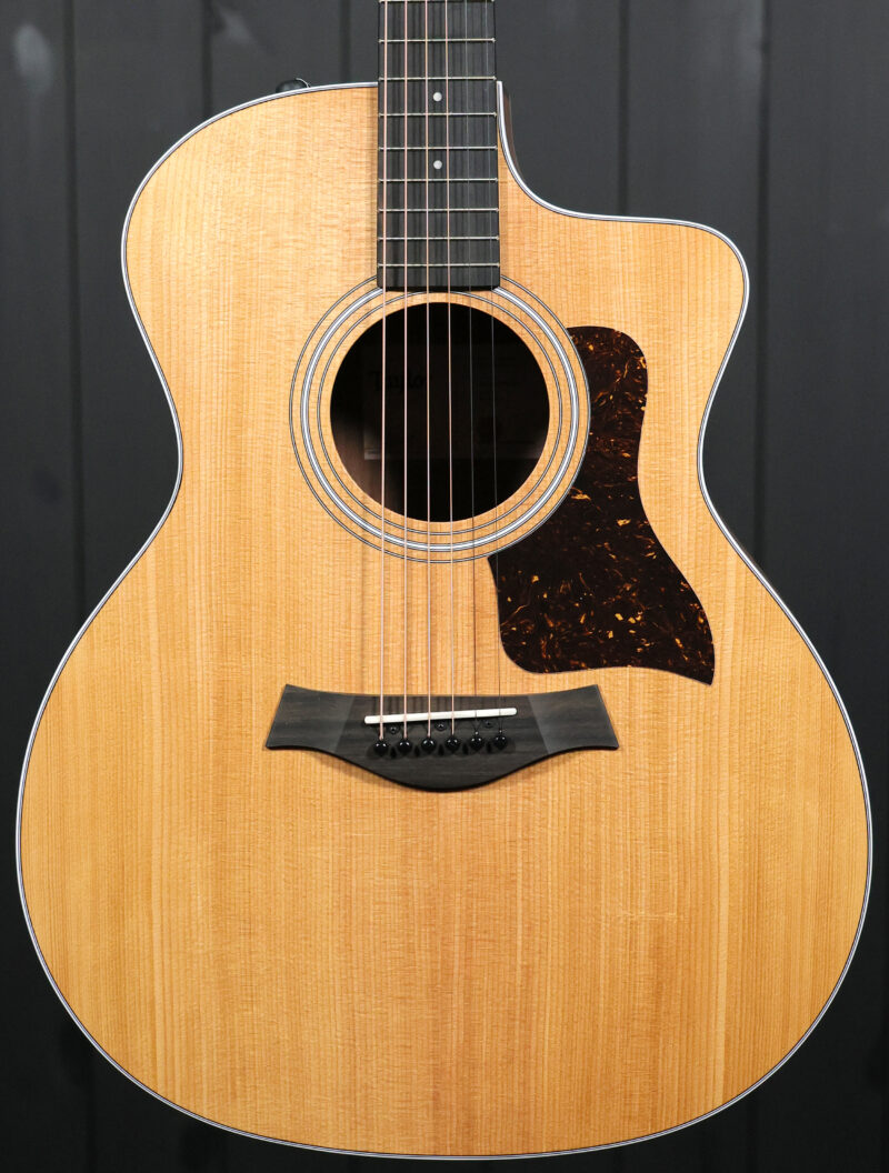 Taylor 214ce